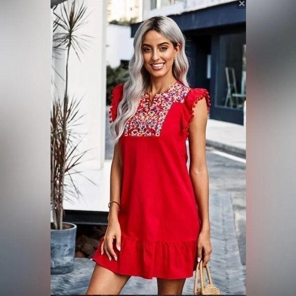 Kirundo Pom Pom Sleeve Shift Dress Women’s Size XL NWOT Red / Embroidery Detail - Picture 3 of 7